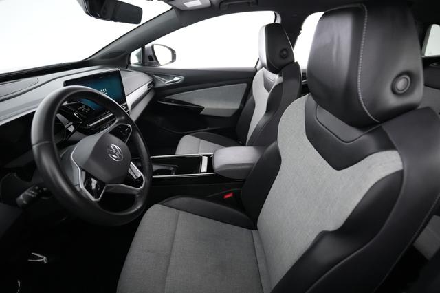 2023 Volkswagen ID.4 — photo 3 of 20