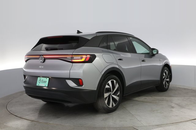2023 Volkswagen ID.4 — photo 2 of 20