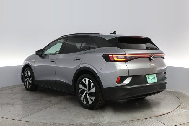 2023 Volkswagen ID.4 — photo 13 of 20