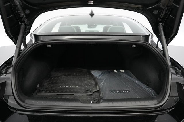 2023 Hyundai IONIQ 6 — photo 6 of 21