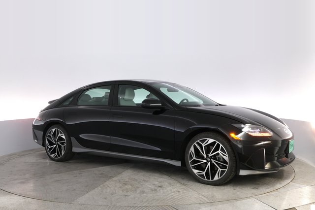 2023 Hyundai IONIQ 6 — photo 11 of 21