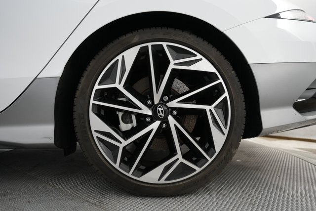 2023 Hyundai IONIQ 6 — photo 7 of 20