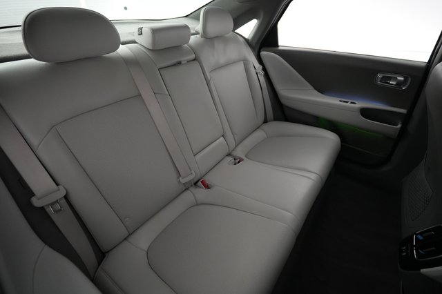 2023 Hyundai IONIQ 6 — photo 4 of 20