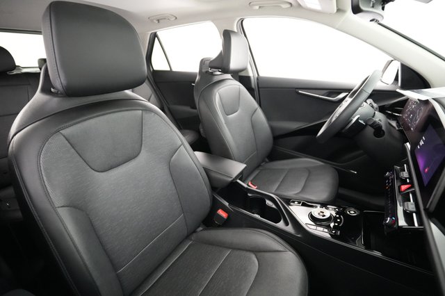 2023 Kia Niro EV — photo 18 of 20