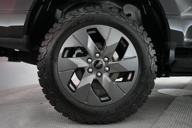 2024 Ford F-150 Lightning — photo 10 of 15