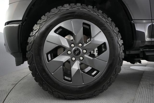 2024 Ford F-150 Lightning — photo 7 of 15