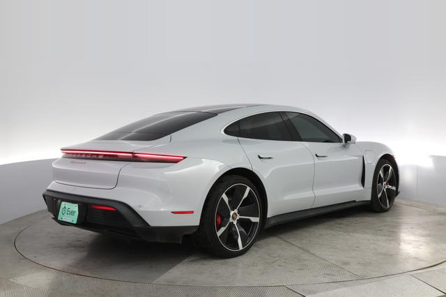 2021 Porsche Taycan — photo 2 of 25