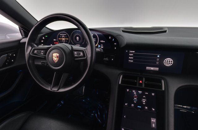 2021 Porsche Taycan — photo 20 of 25