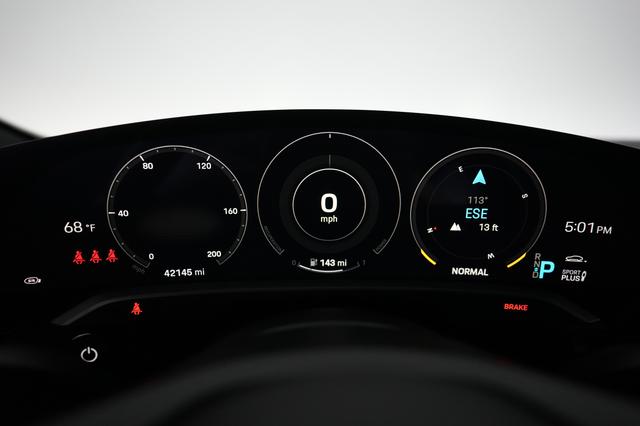 2021 Porsche Taycan — photo 5 of 25