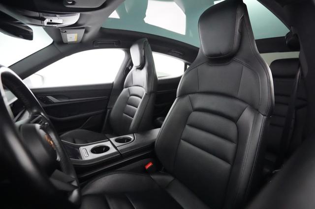 2021 Porsche Taycan — photo 3 of 25