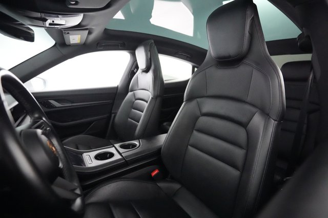 2021 Porsche Taycan — photo 3 of 25