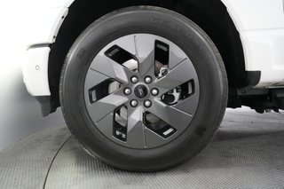 2022 Ford F-150 Lightning — photo 7 of 16