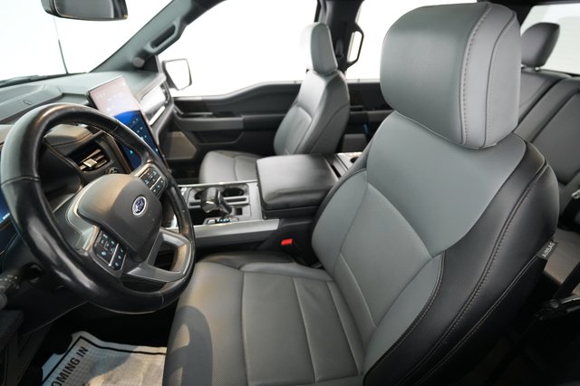 2022 Ford F-150 Lightning — photo 3 of 16