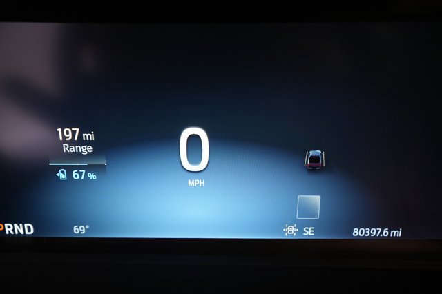 2022 Ford F-150 Lightning — photo 5 of 16