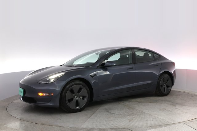 2022 Tesla Model 3 — photo 14 of 21