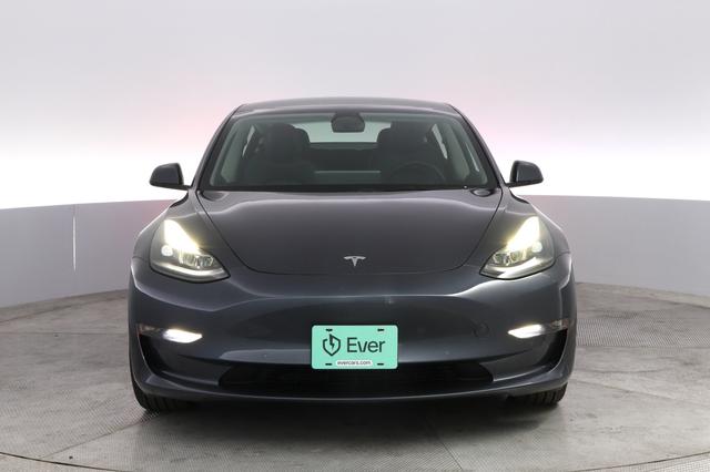2022 Tesla Model 3 — photo 9 of 21