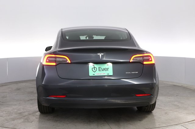 2022 Tesla Model 3 — photo 12 of 21