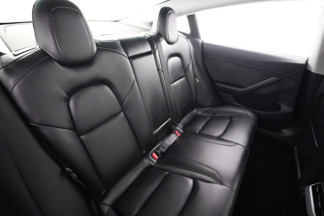 2022 Tesla Model 3 — photo 4 of 21