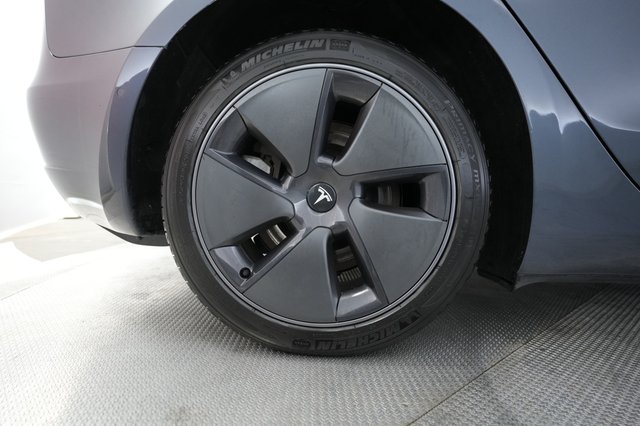 2022 Tesla Model 3 — photo 15 of 21