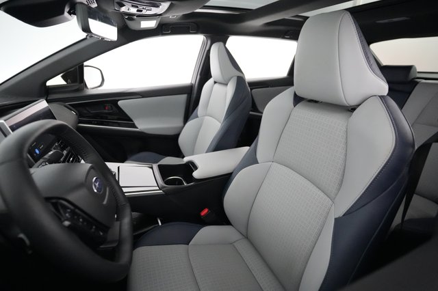 2024 Subaru Solterra — photo 3 of 23