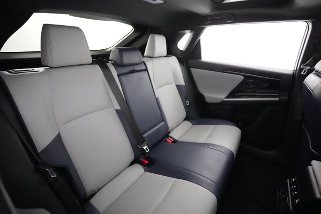 2024 Subaru Solterra — photo 4 of 23