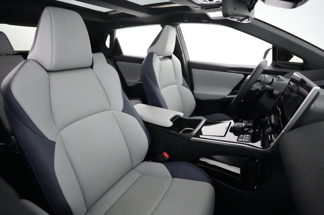 2024 Subaru Solterra — photo 18 of 23