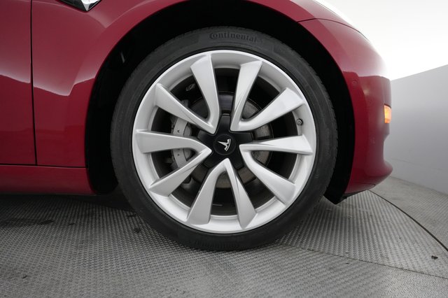 2020 Tesla Model 3 — photo 17 of 24