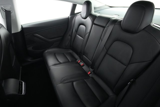 2020 Tesla Model 3 — photo 19 of 24