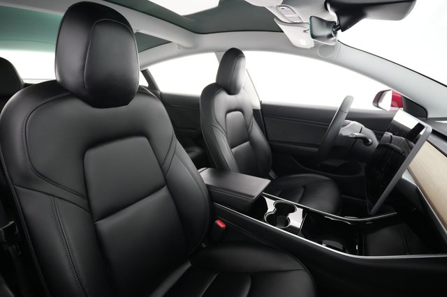 2020 Tesla Model 3 — photo 18 of 24