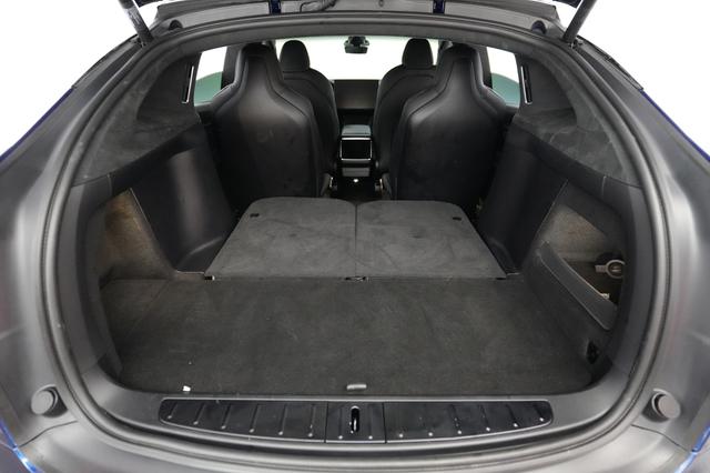 2022 Tesla Model X — photo 6 of 24