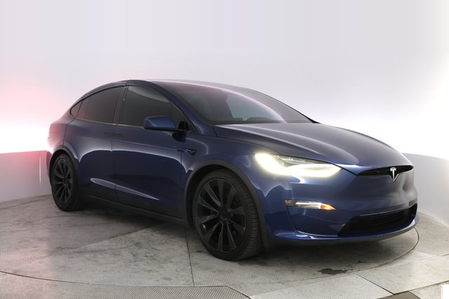 2022 Tesla Model X — photo 10 of 24