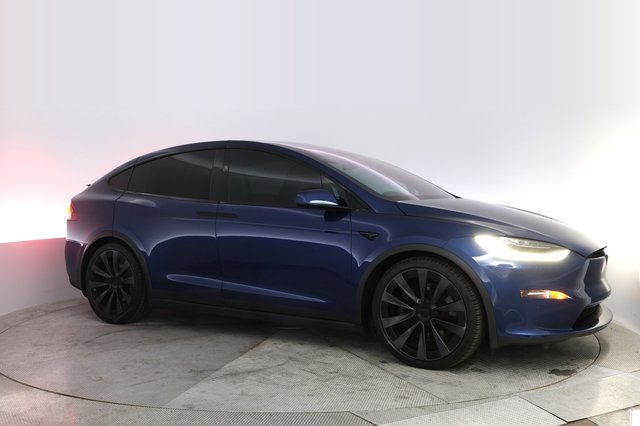 2022 Tesla Model X — photo 11 of 24
