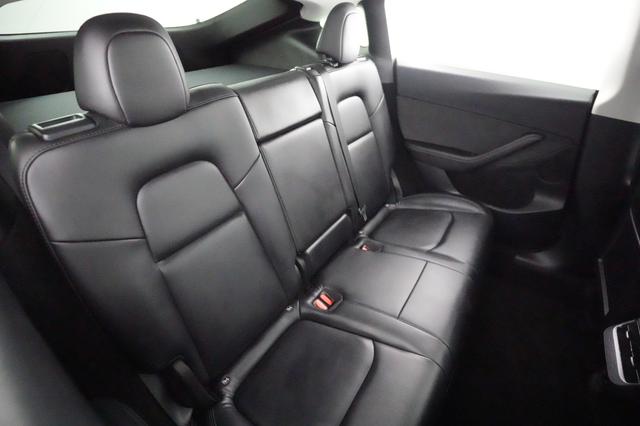 2023 Tesla Model Y — photo 4 of 24