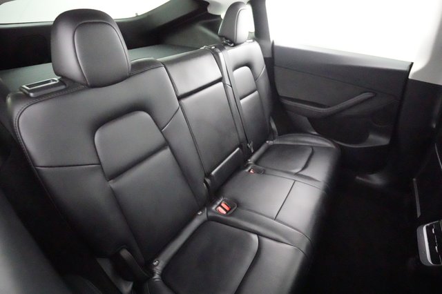 2023 Tesla Model Y — photo 4 of 24