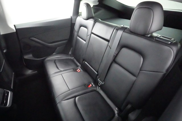 2023 Tesla Model Y — photo 19 of 24