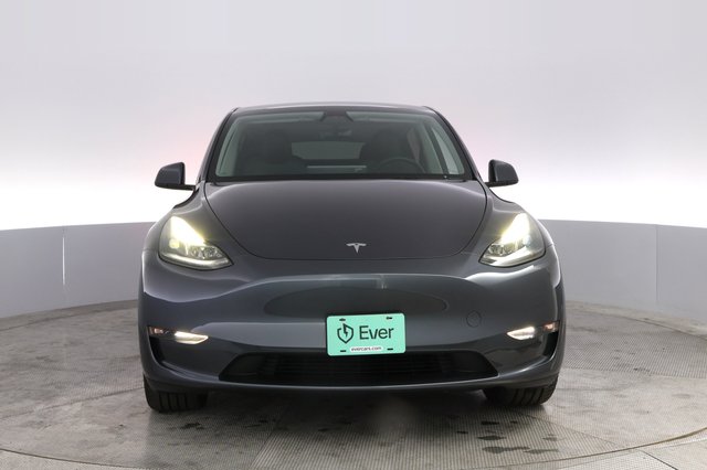 2023 Tesla Model Y — photo 9 of 18
