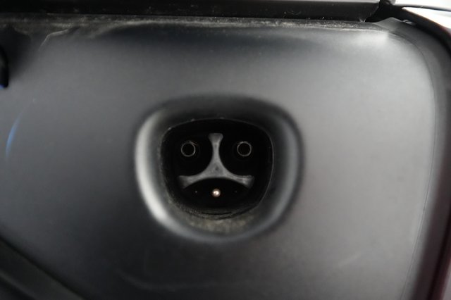 2022 Tesla Model Y — photo 8 of 28