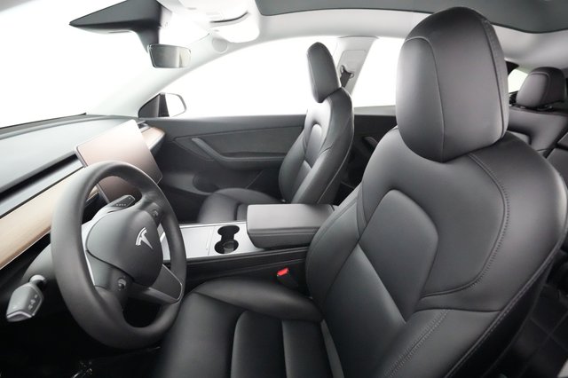 2022 Tesla Model Y — photo 3 of 28