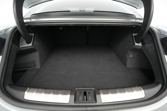 2020 Porsche Taycan — photo 6 of 22