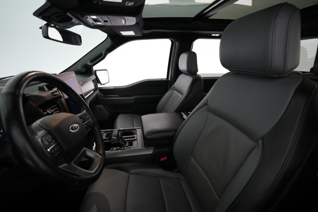 2022 Ford F-150 Lightning — photo 3 of 15