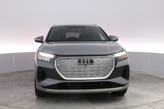 2022 Audi Q4 e-tron — photo 9 of 21