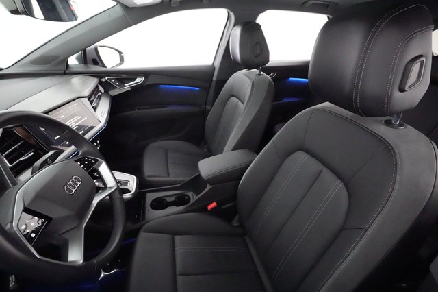 2022 Audi Q4 e-tron — photo 3 of 21