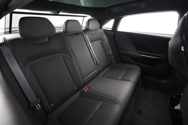 2023 Lucid Air — photo 4 of 21