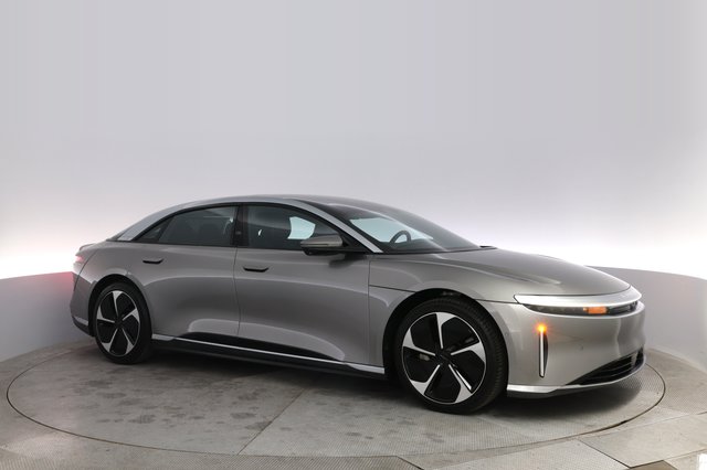 2023 Lucid Air — photo 11 of 21