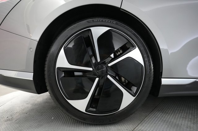2023 Lucid Air — photo 15 of 21