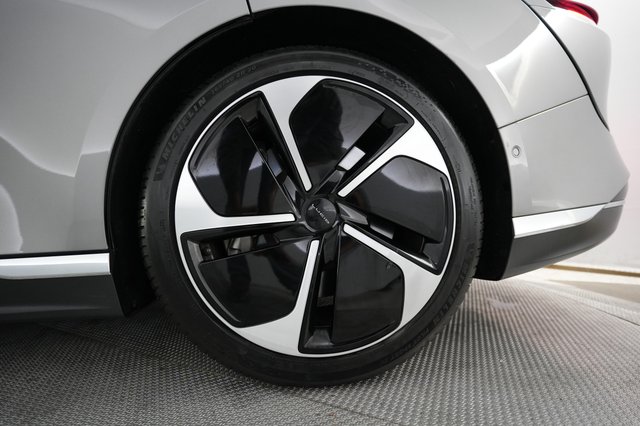 2023 Lucid Air — photo 7 of 21