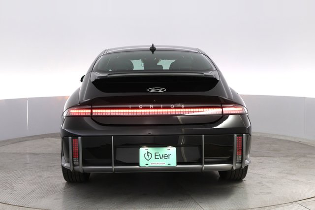 2023 Hyundai IONIQ 6 — photo 12 of 21