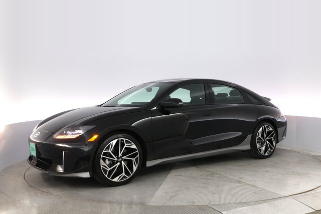 2023 Hyundai IONIQ 6 — photo 14 of 21