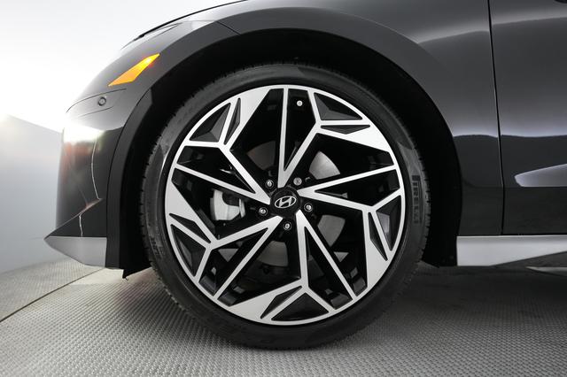2023 Hyundai IONIQ 6 — photo 7 of 21