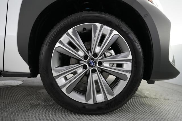 2023 Subaru Solterra — photo 7 of 20
